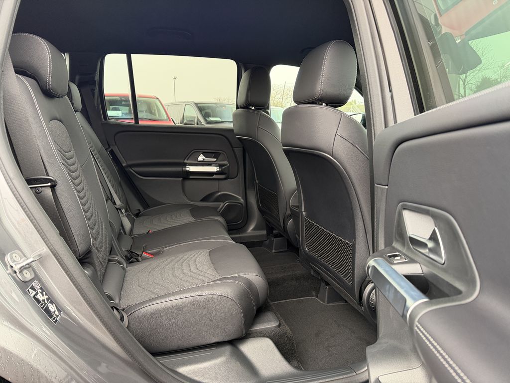 mercedes-benz-glb-glb-200-d-4matic-progressive-e - 9