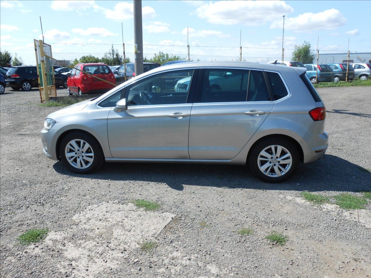 volkswagen-golf-sportsvan-1-4-110-kw-automat-serviska - 9