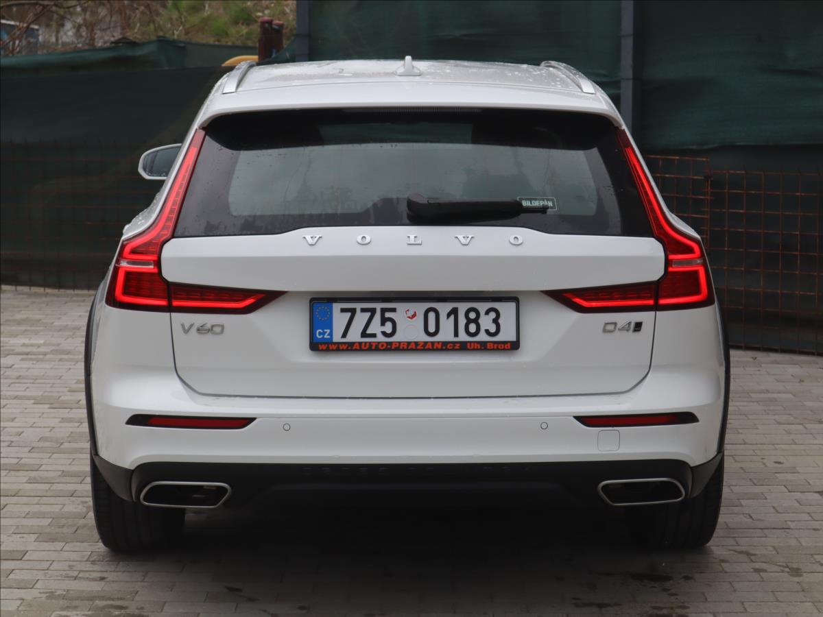 volvo-v60-2-0-crosscountry-awd-po-rozvodech - 4