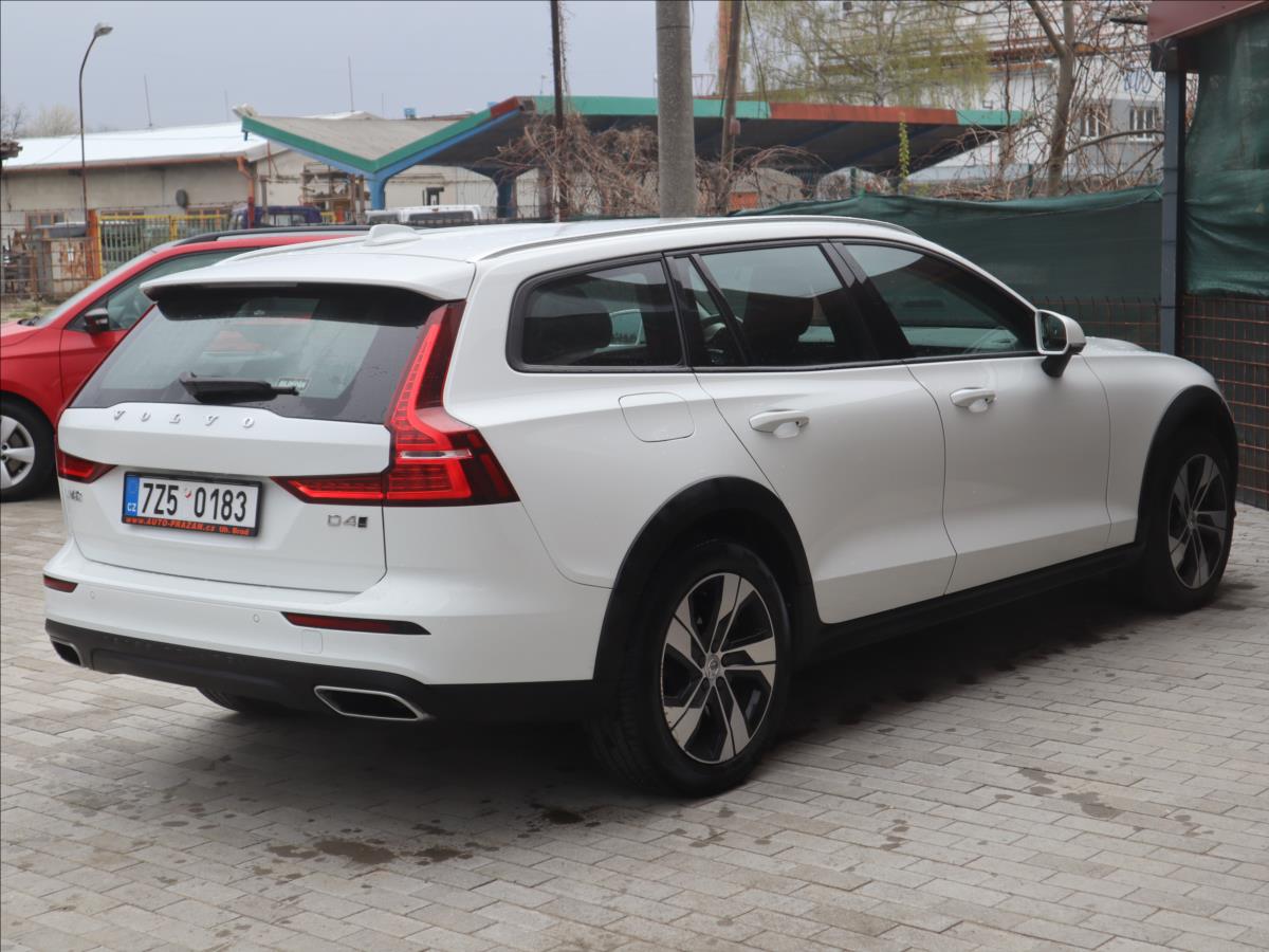 volvo-v60-2-0-crosscountry-awd-po-rozvodech - 5