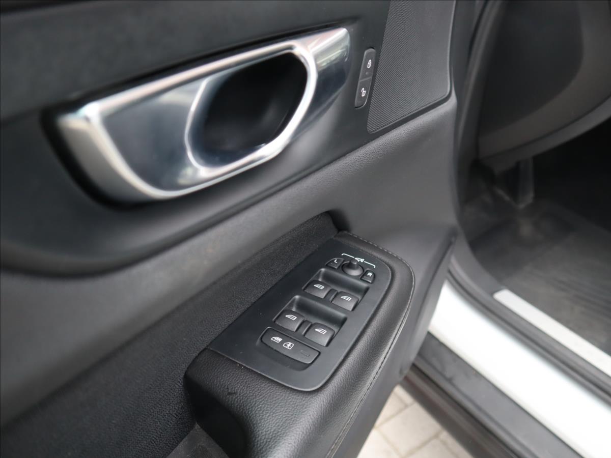 volvo-v60-2-0-crosscountry-awd-po-rozvodech - 7