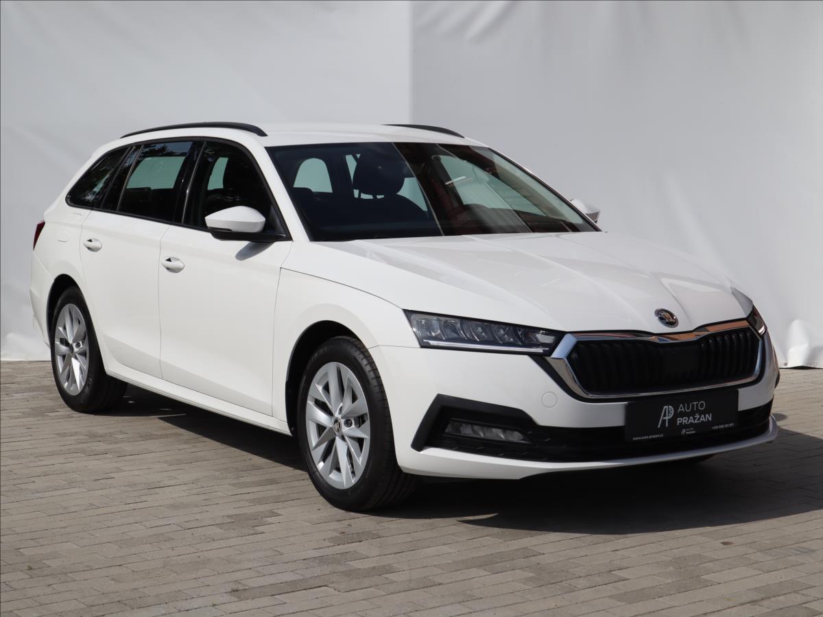 Škoda Octavia 1,5 TSi 110kW Selection ParkPilot