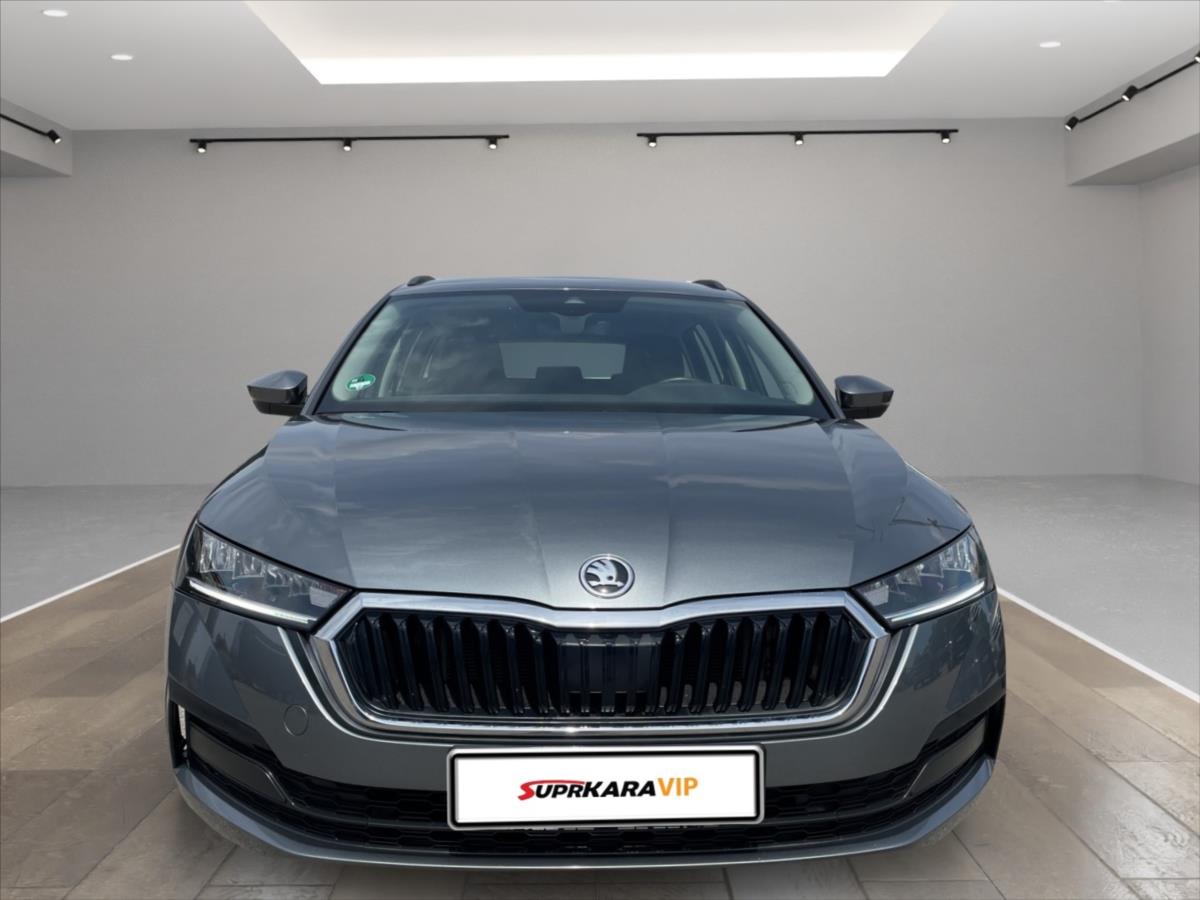 skoda-octavia-1-5-e-tec-mhev-110kw-dsg-tazne-vyhr-sedadla-carplay-servisni-historie-34-361km - 1
