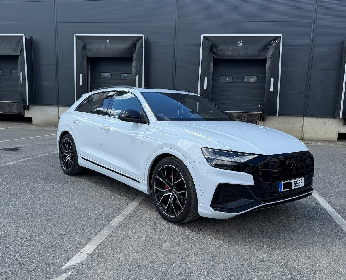 audi-q8-3-0-50-tdi-quattro-s-line-genovo - 1