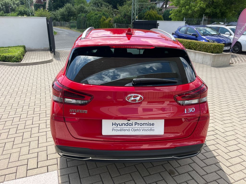 hyundai-i30-1-5-t-gdi-160k-family-smart - 4