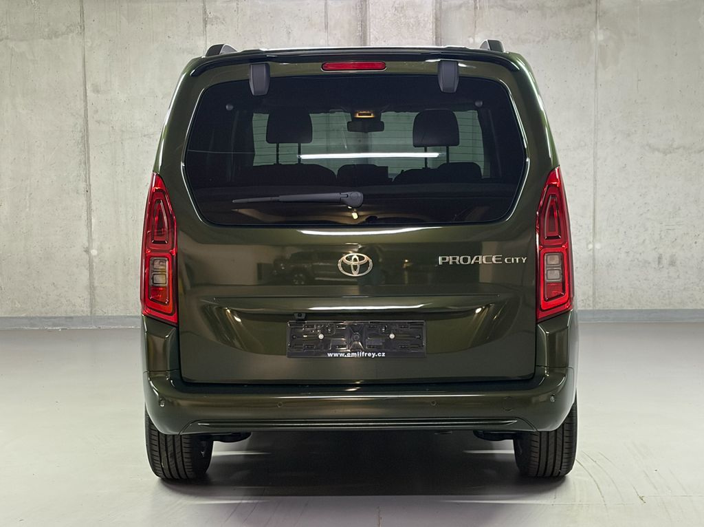toyota-proace-city-verso-1-2-short-81kw-family - 5