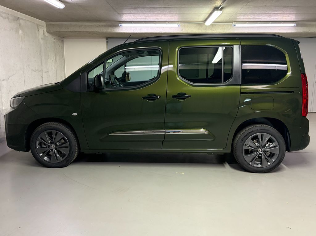toyota-proace-city-verso-1-2-short-81kw-family - 7