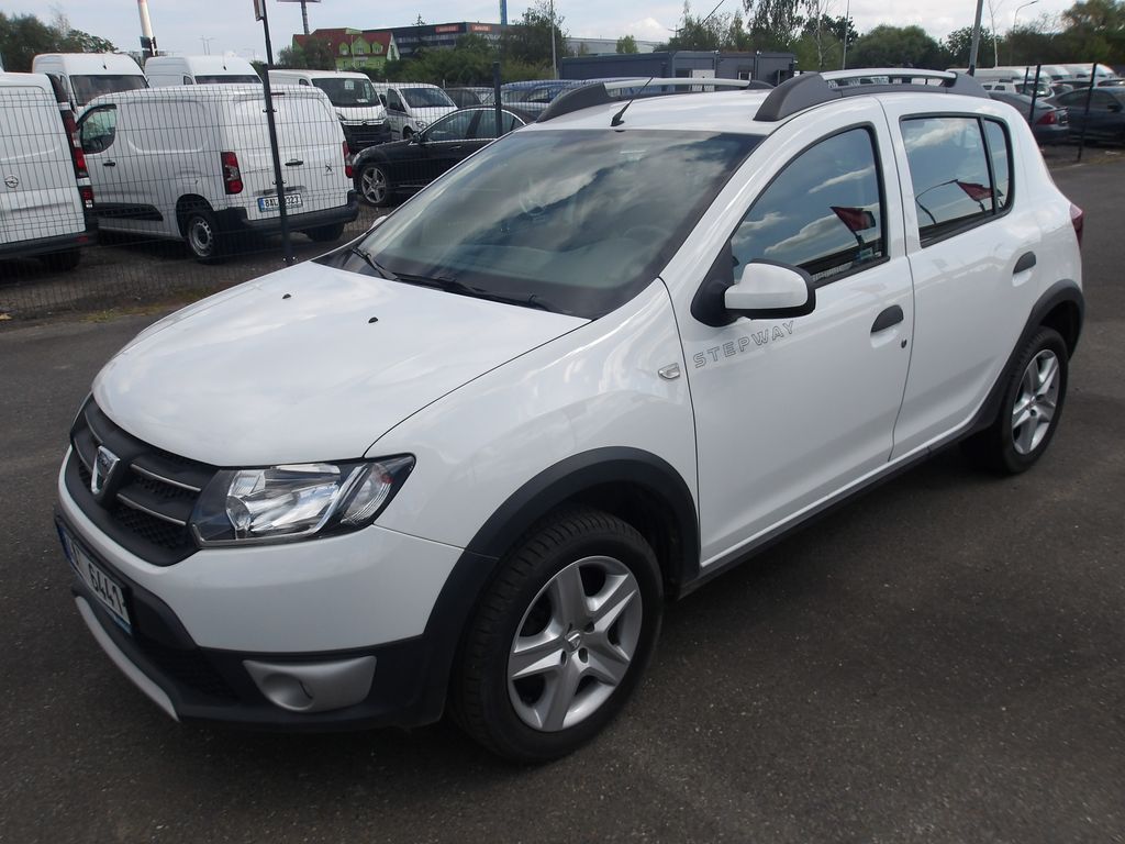 Dacia Sandero 1,0i 66kW STEPWAY  ČR NAJ.40000km !!!