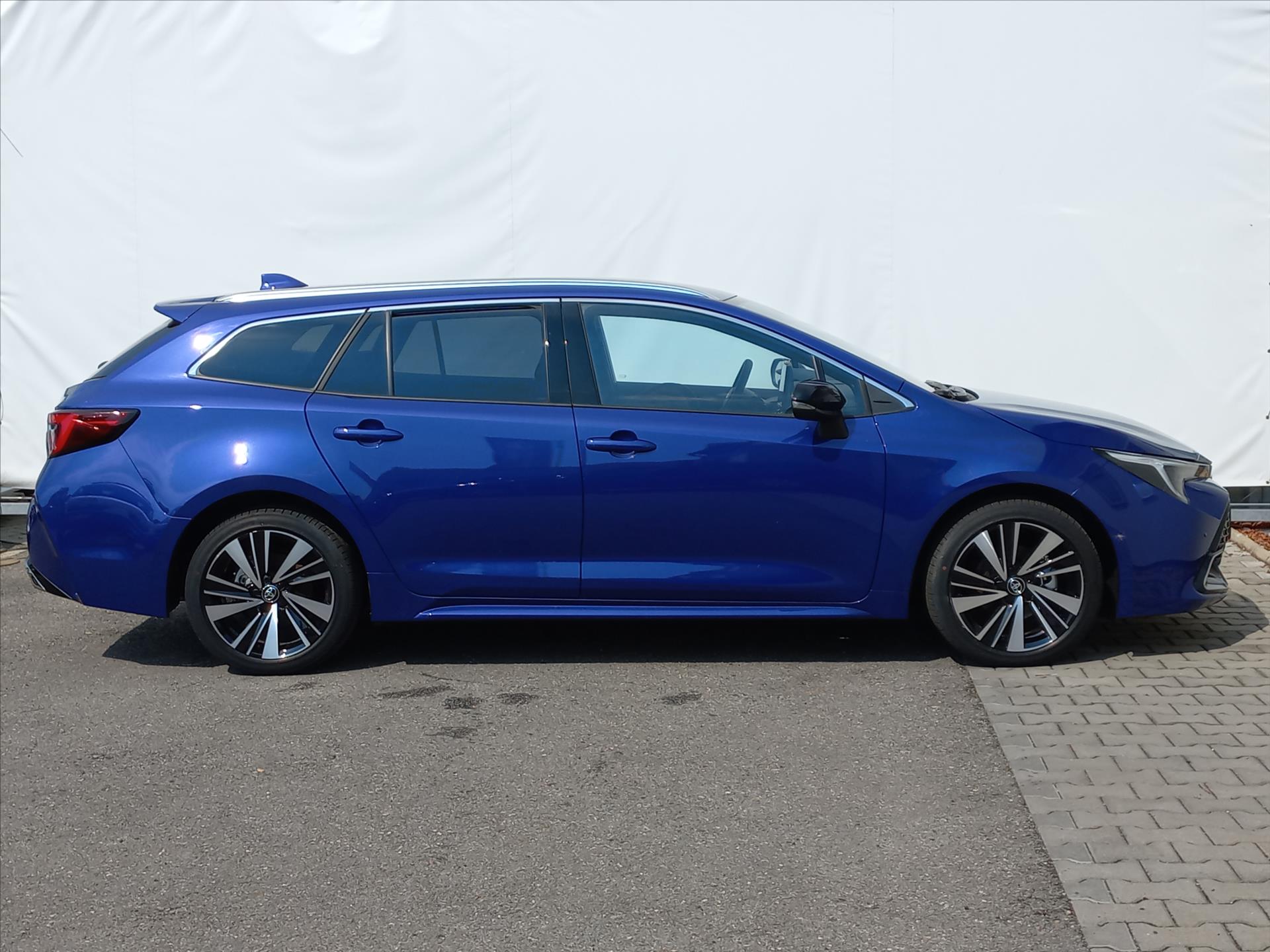 toyota-corolla-1-8-hybrid-e-cvt-140k-ts-style - 1