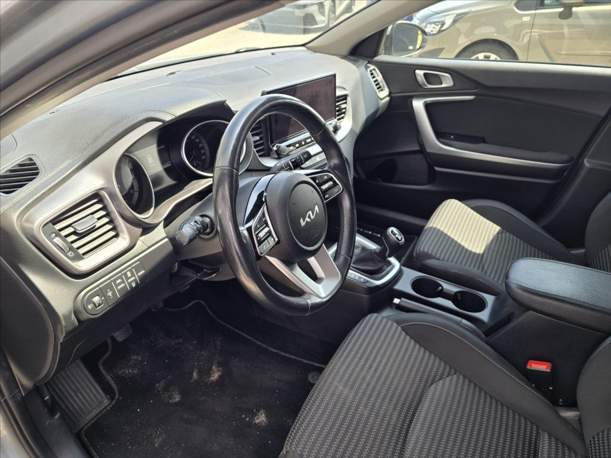kia-ceed-1-5-t-gdi-spin-sw - 3