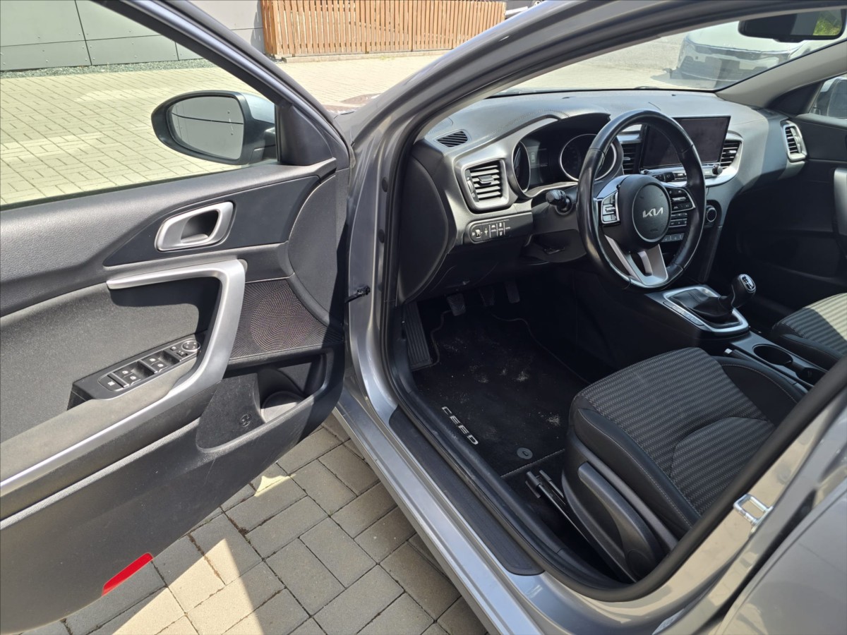 kia-ceed-1-5-t-gdi-spin-sw - 4