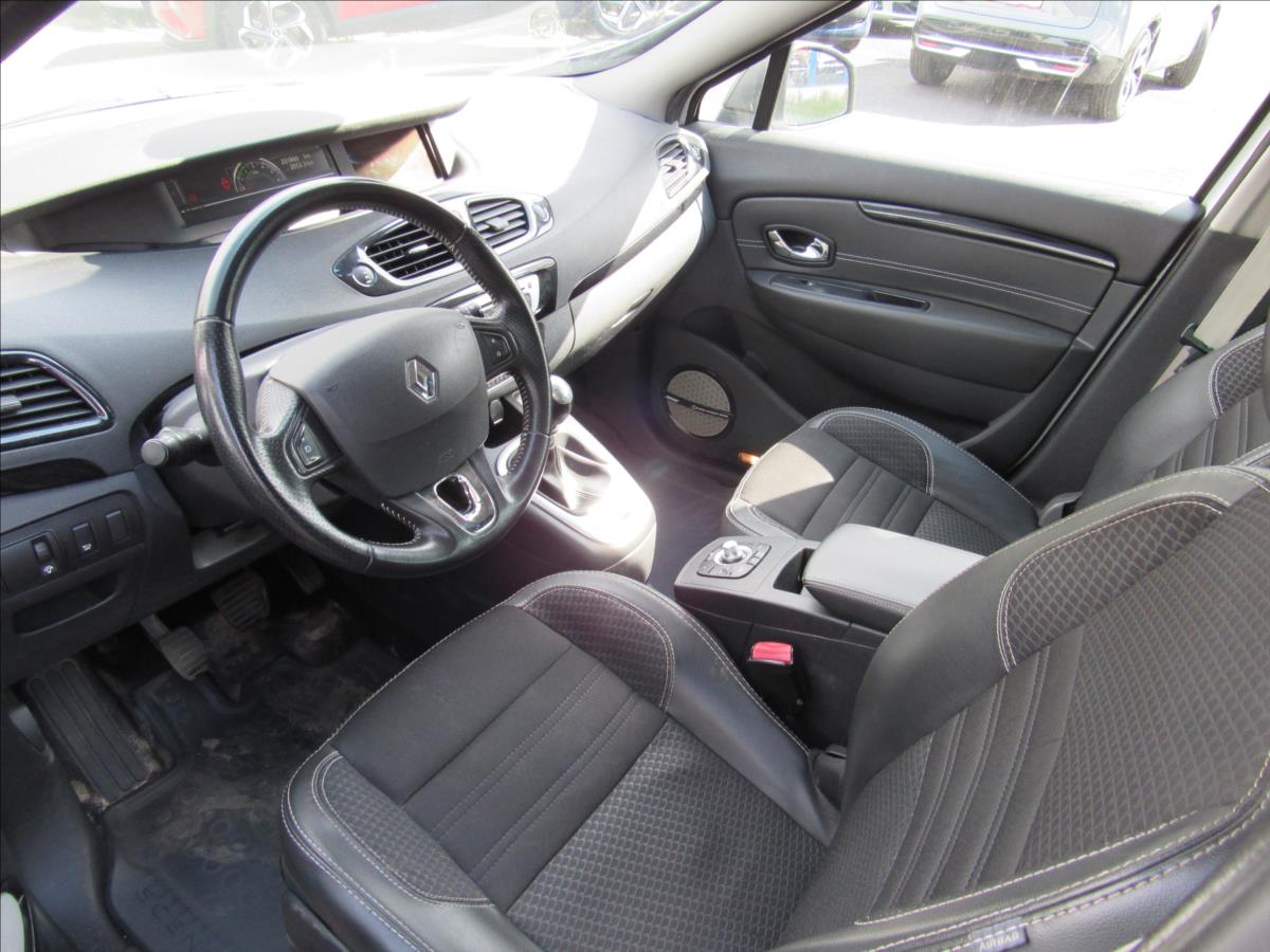 renault-grand-scenic-2-0-dci-118kw-1-majitel-7-mist - 8