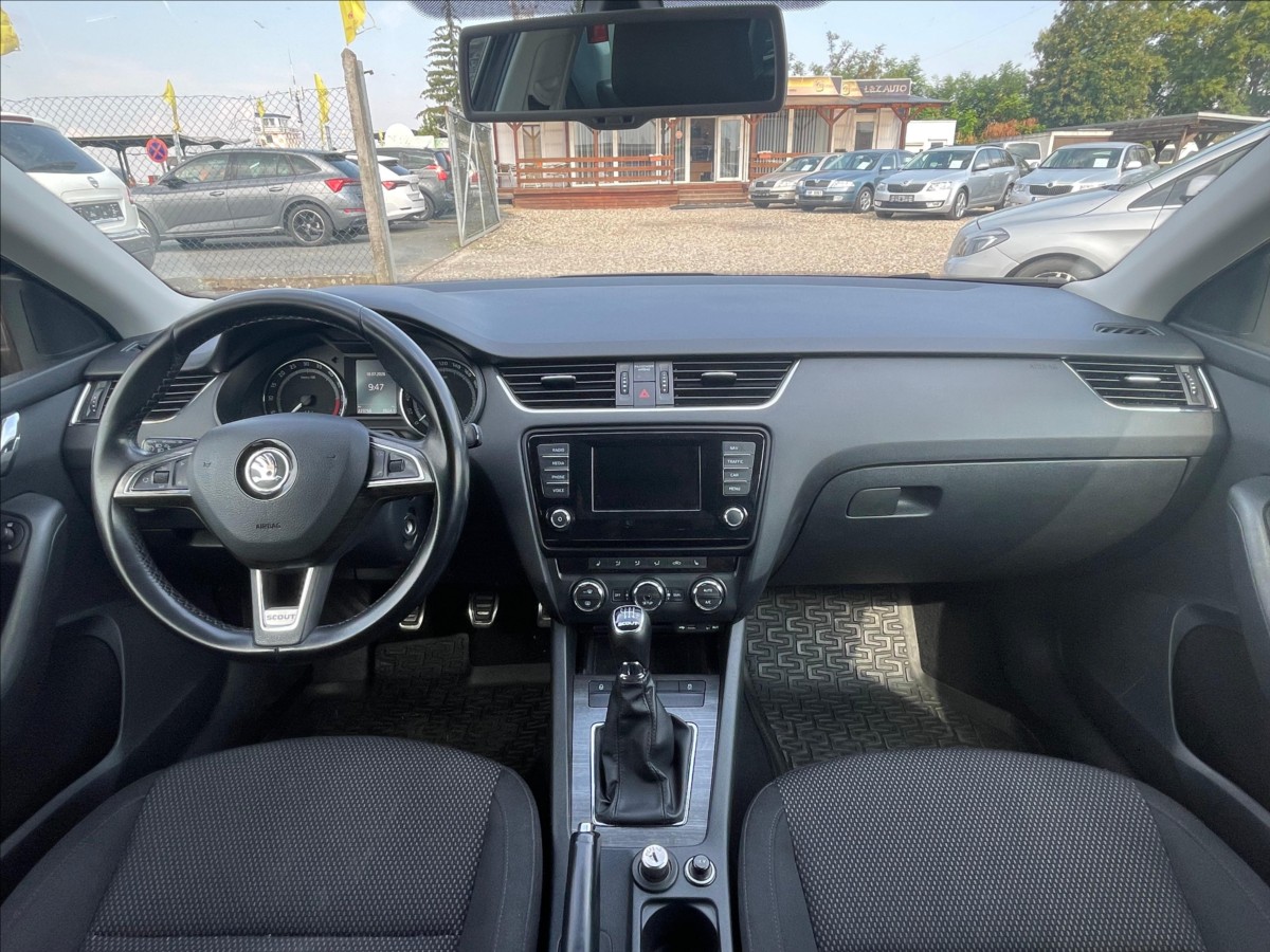 skoda-octavia-2-0-tdi-scout - 6