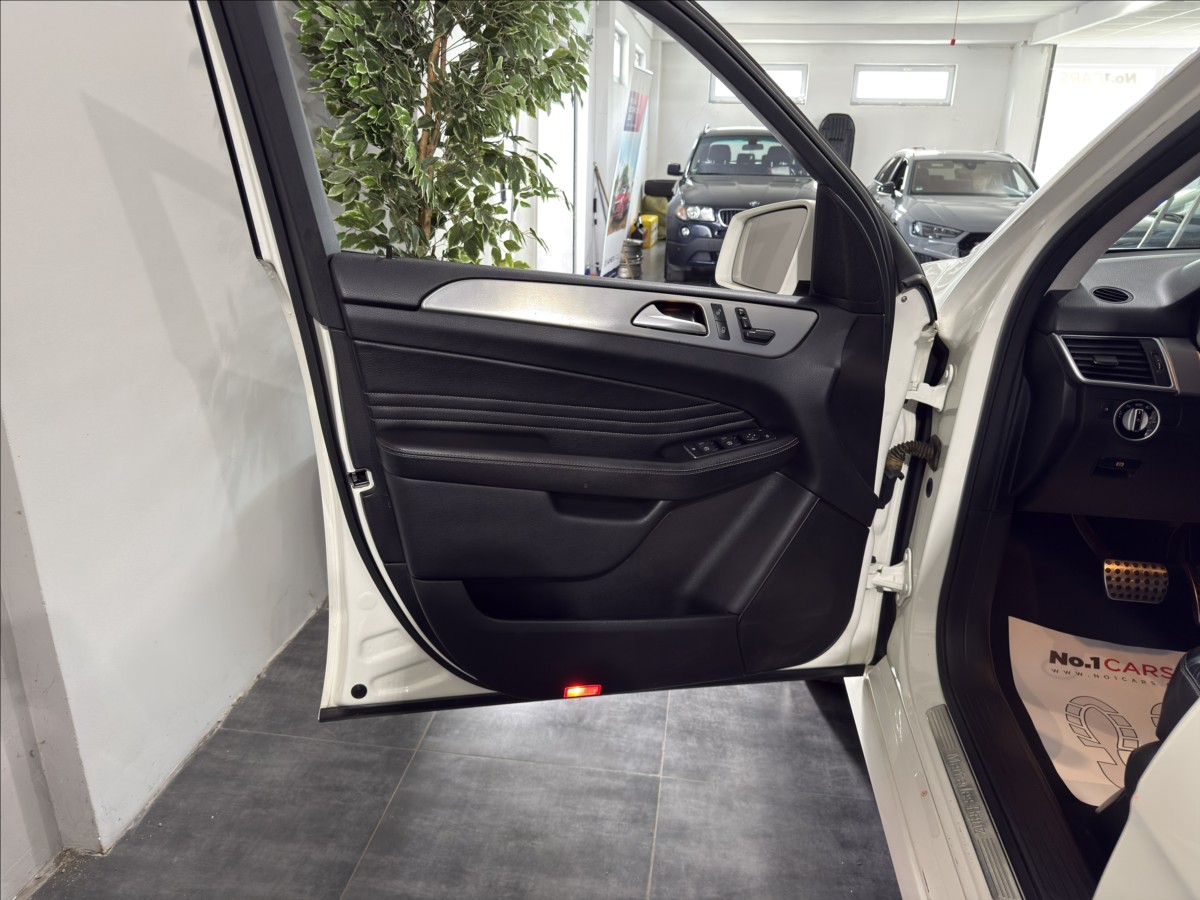 mercedes-benz-tridy-m-2-2-ml250-4matic-amg-alu - 5