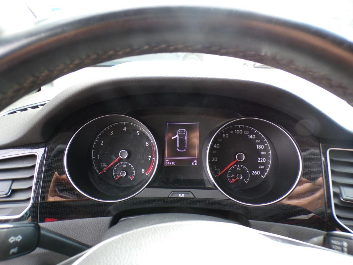 volkswagen-golf-sportsvan-1-4-tsi-xenony - 7