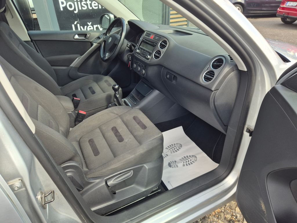 volkswagen-tiguan-1-4tsi-110kw-4x4-tazne-manual - 9