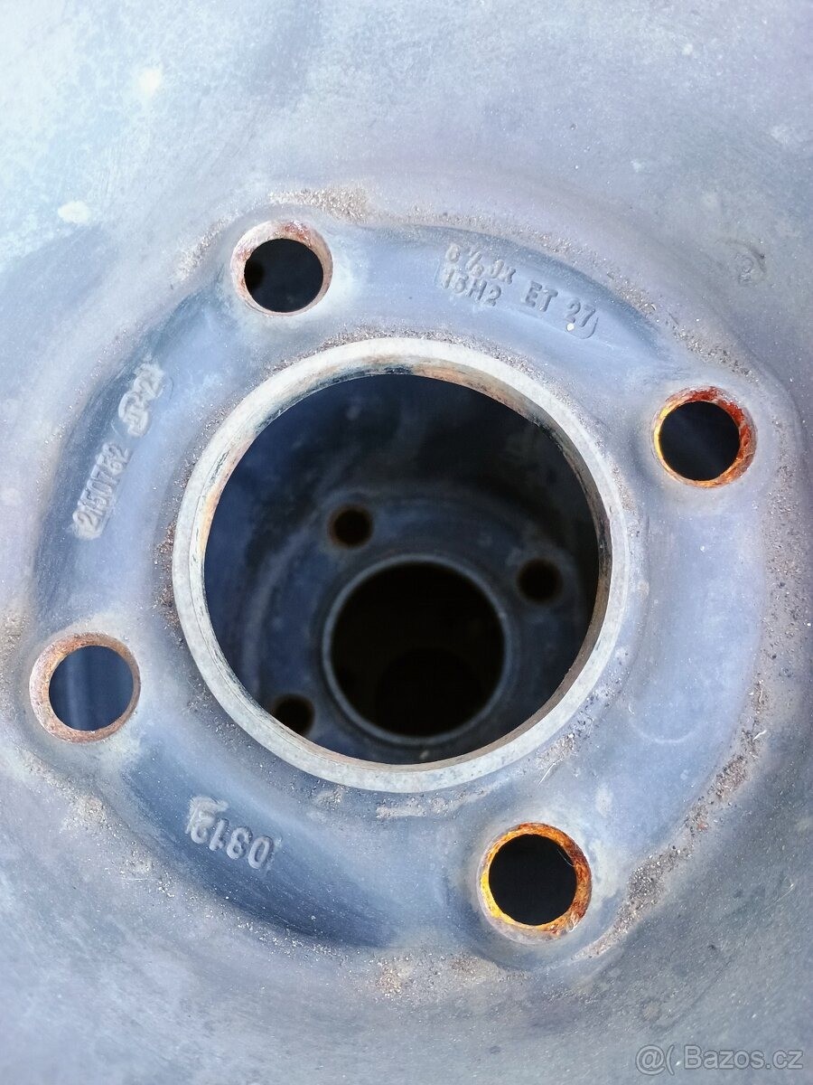 citroen-berlingo-letni-pneu-205-65-r15-disky - 5