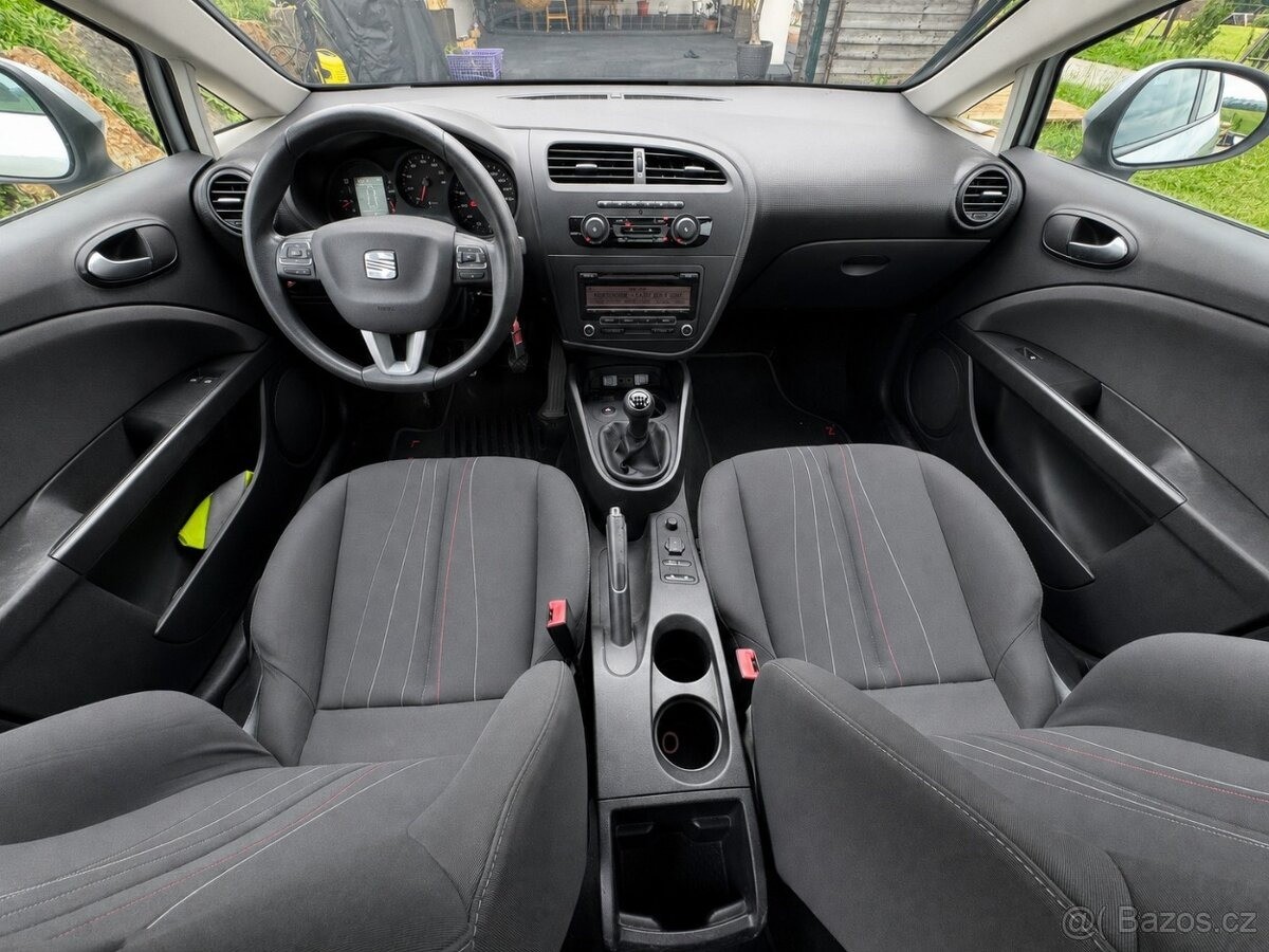 seat-leon-1-2-1-majitel-v-cr - 9