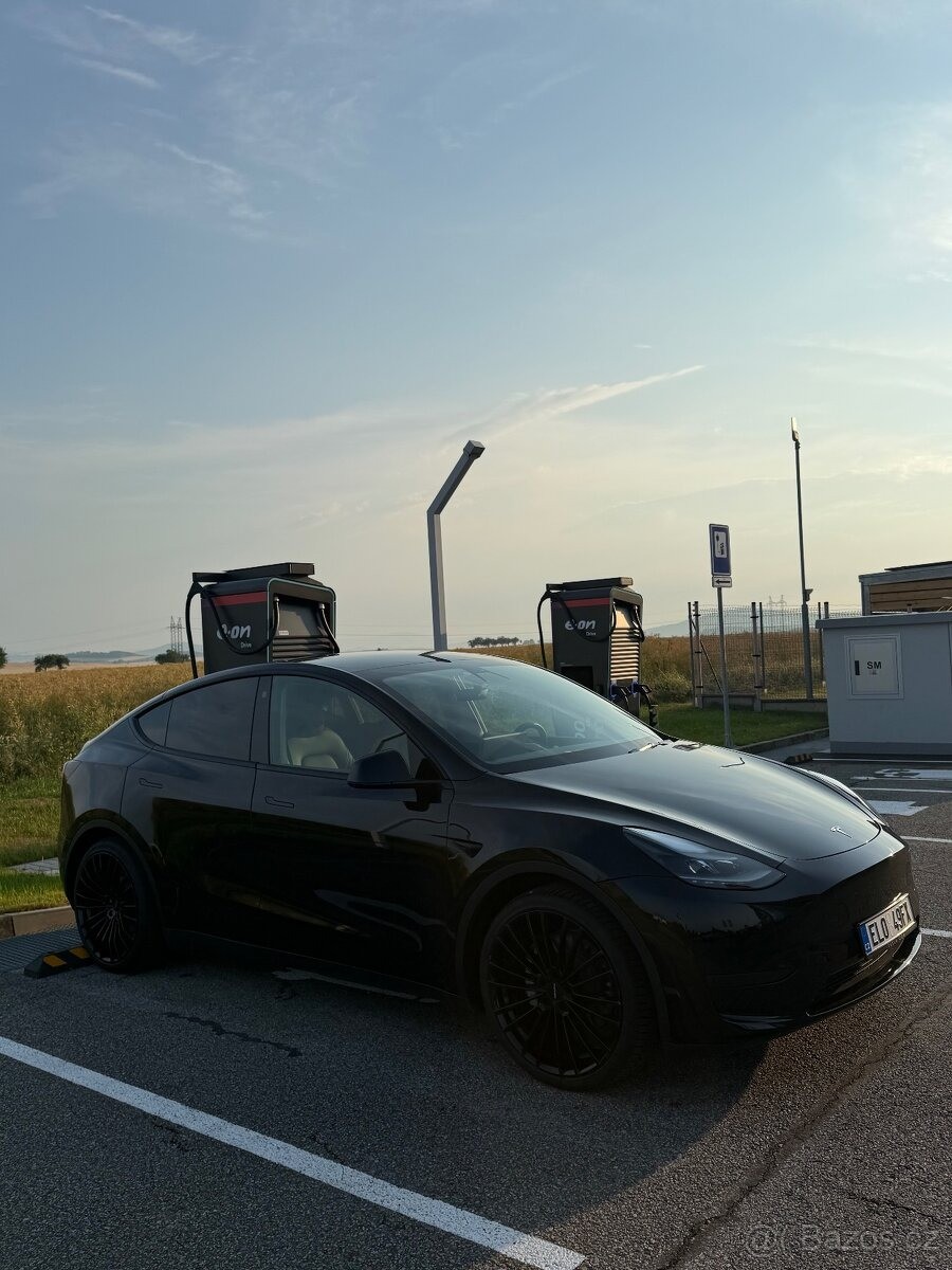 tesla-model-y - 6