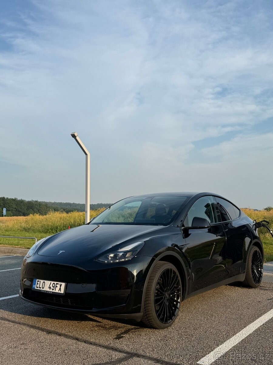 tesla-model-y - 7