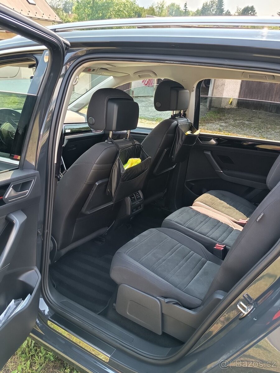 volkswagen-touran-2-0-tdi-110kw-highline - 7