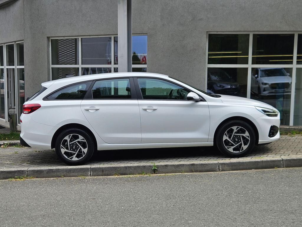 hyundai-i30-1-5i-comfort-serv-kn-1-maj - 5