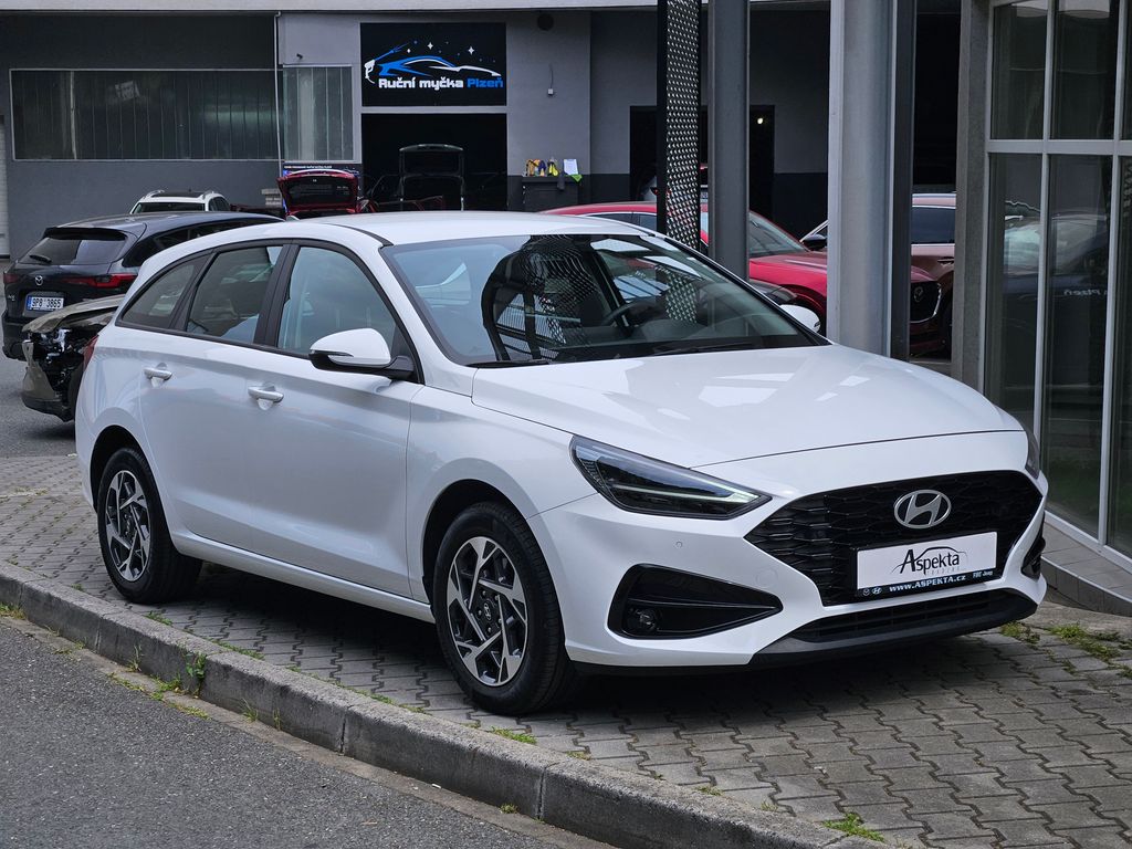 hyundai-i30-1-5i-comfort-serv-kn-1-maj - 6