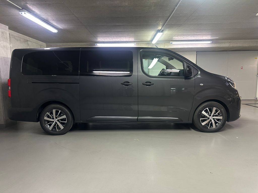 toyota-proace-verso-2-2-d-180k-l2-family-executive-webasto - 3