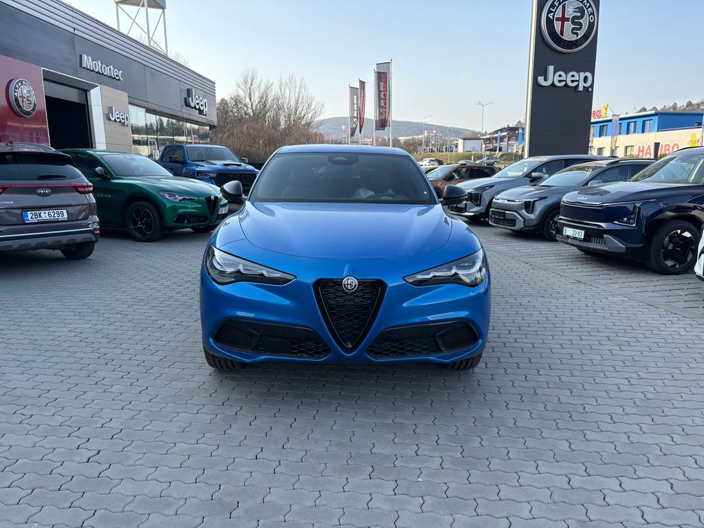 alfa-romeo-stelvio-veloce-2-0-turbo-280k-at8-q4 - 1
