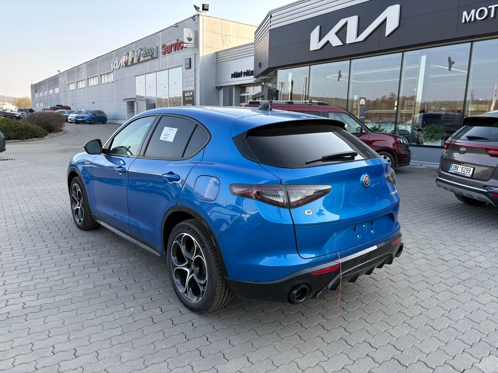 alfa-romeo-stelvio-veloce-2-0-turbo-280k-at8-q4 - 4