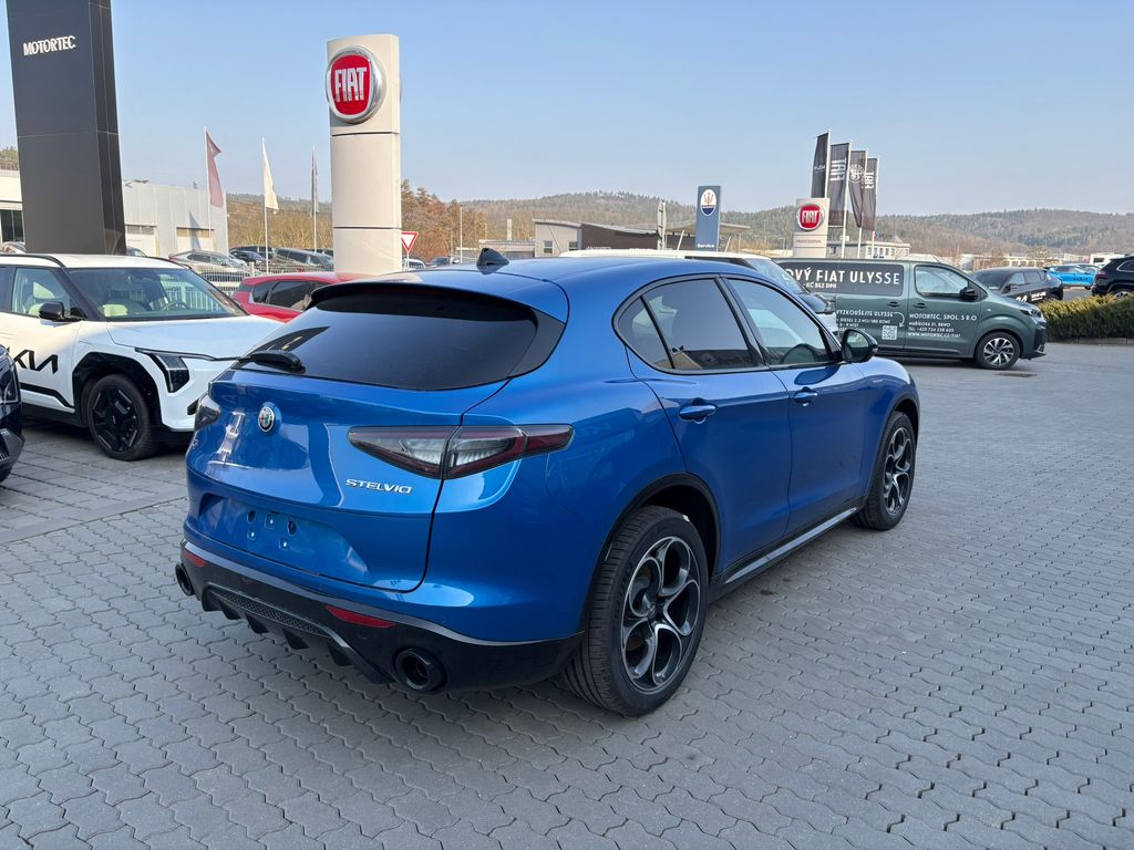 alfa-romeo-stelvio-veloce-2-0-turbo-280k-at8-q4 - 6