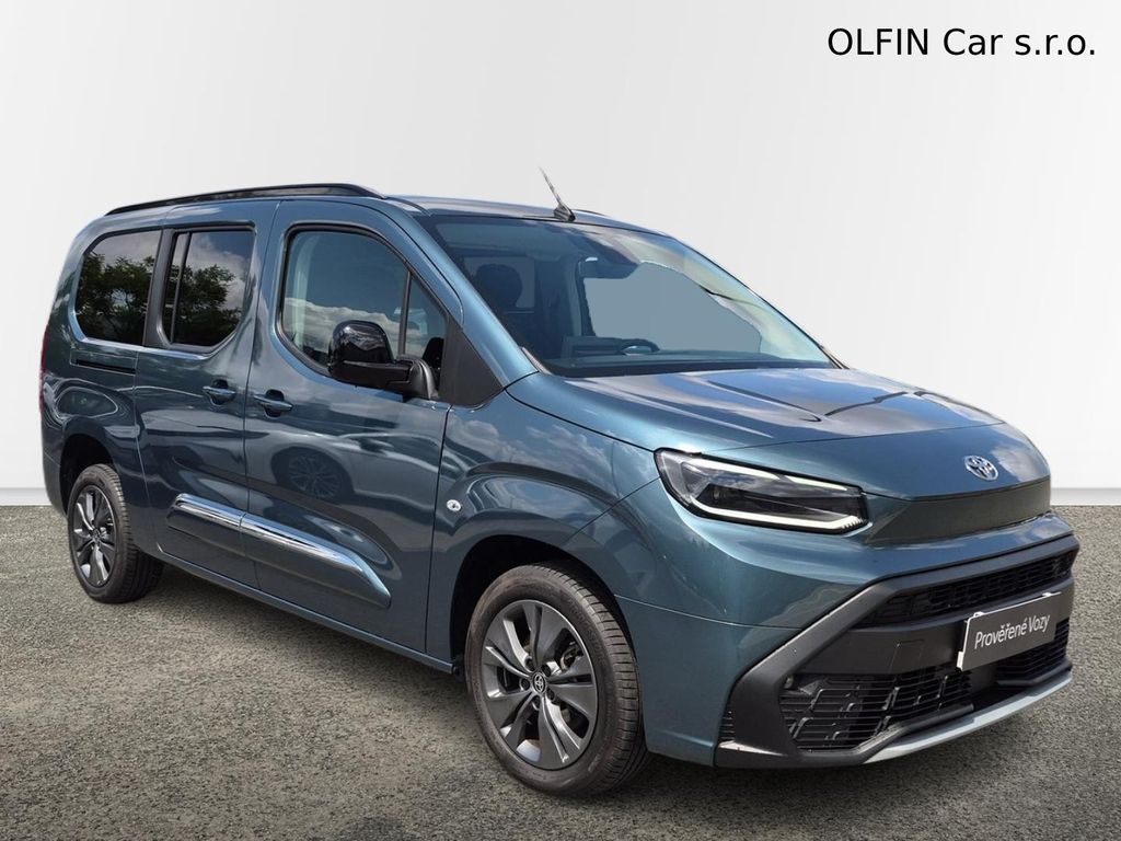 toyota-proace-city-verso-family-1-5l-130-6-mt-famil - 3
