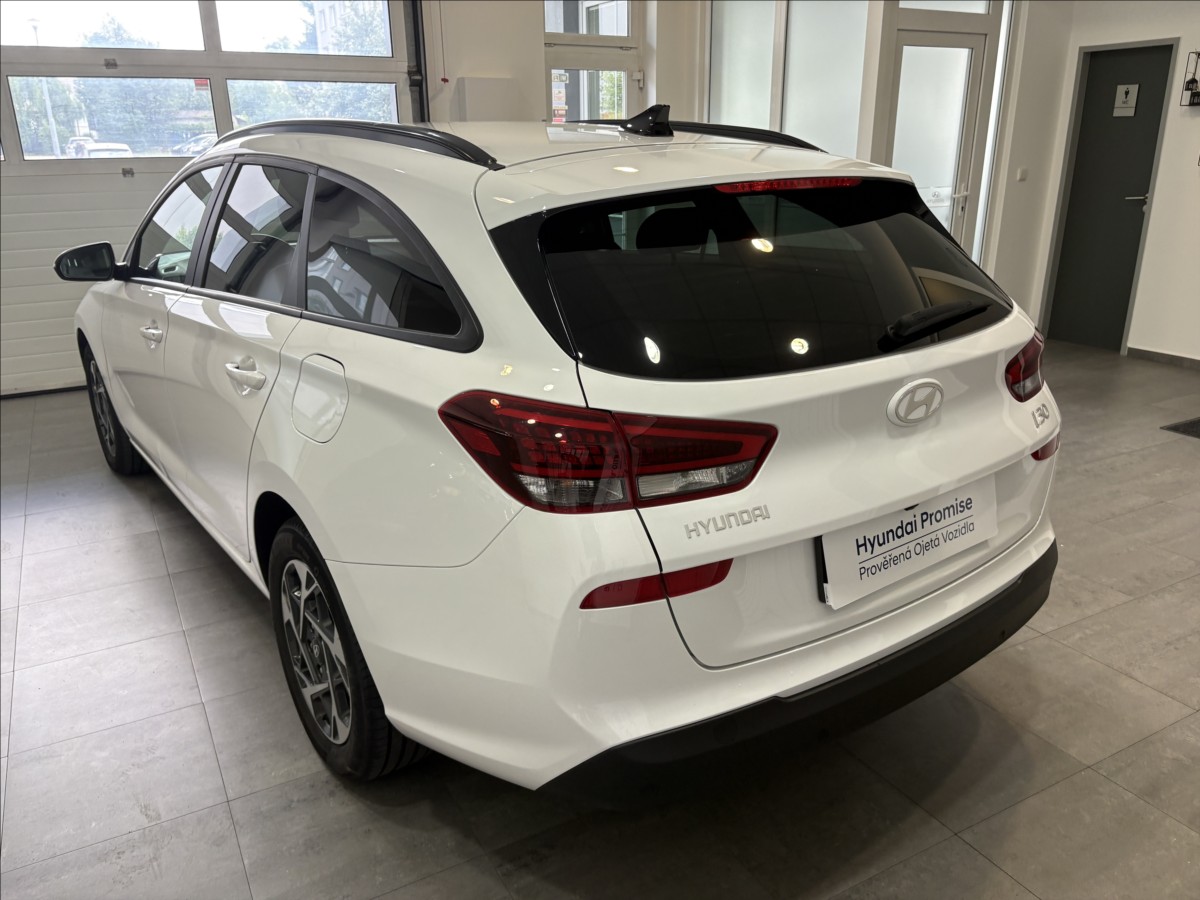 hyundai-i30-1-5-wg-t-gdi-dct-family - 2