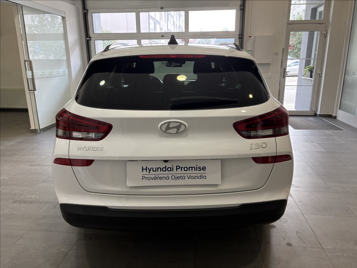 hyundai-i30-1-5-wg-t-gdi-dct-family - 3