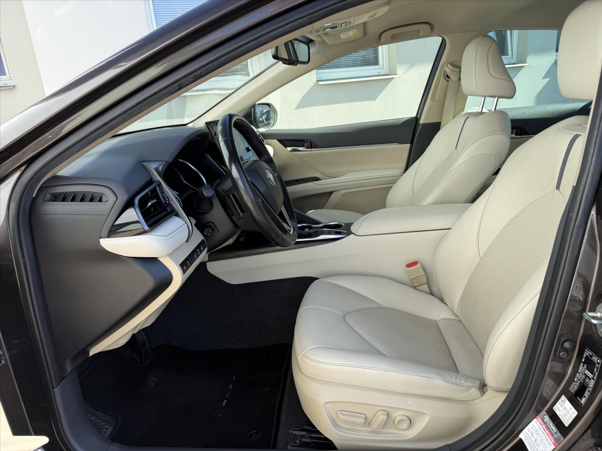 toyota-camry-2-5-executive - 7