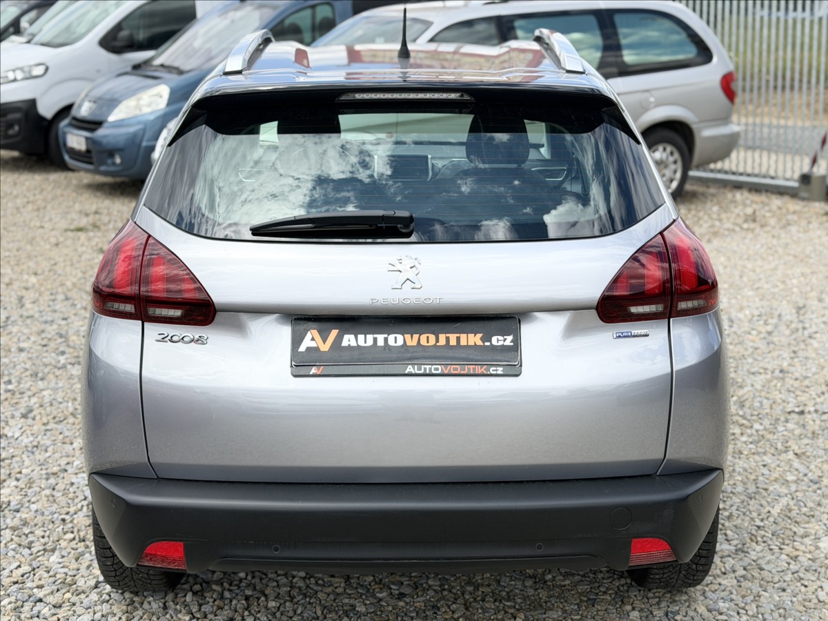 peugeot-2008-1-2-81kw-automat-navi-nove-cr - 5