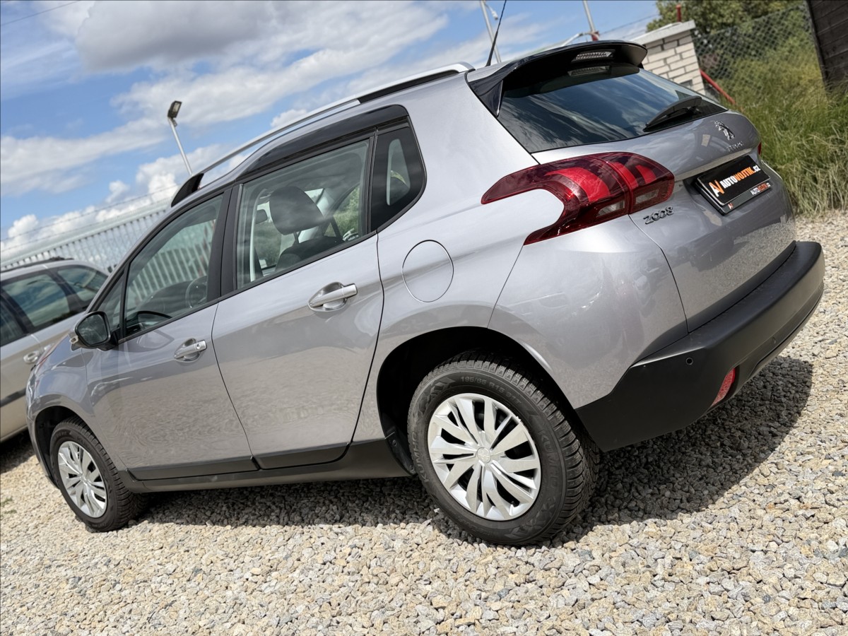 peugeot-2008-1-2-81kw-automat-navi-nove-cr - 6