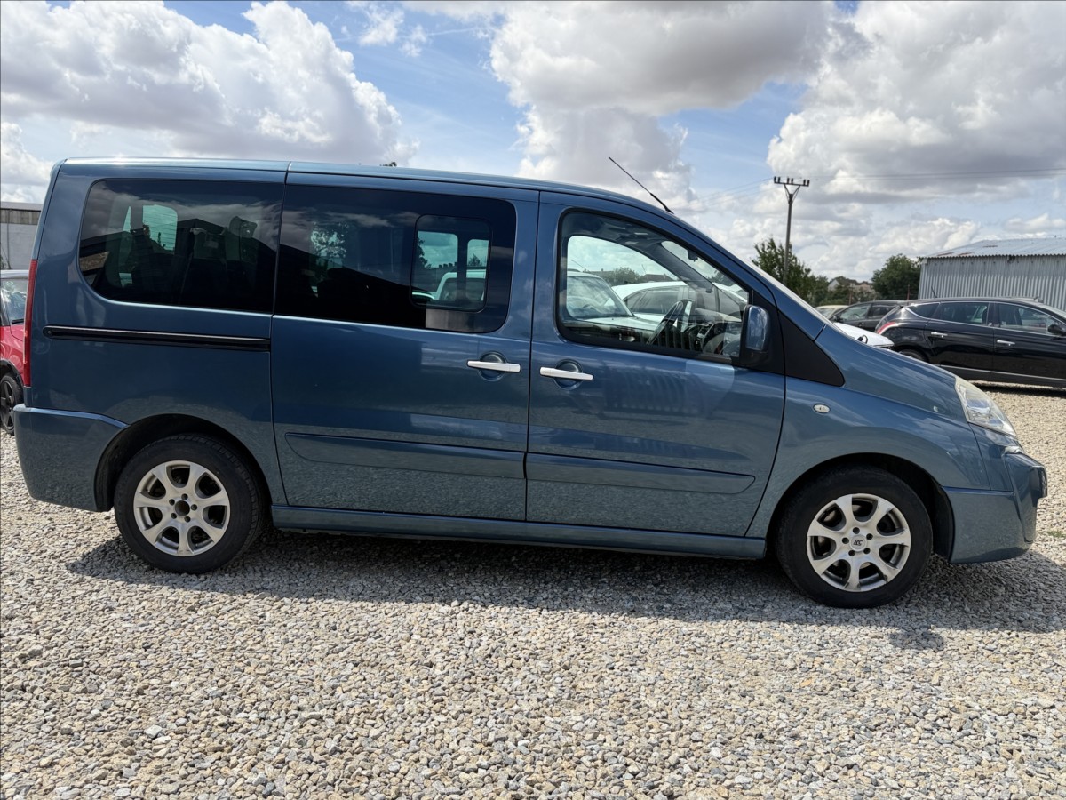 peugeot-expert-2-0-100kw-navi-tazne-8-sedadel - 3