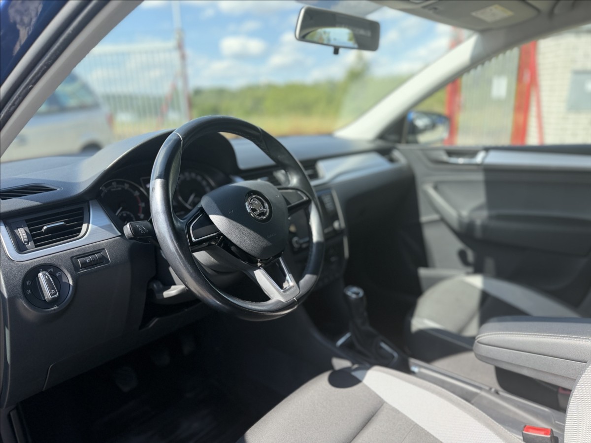 skoda-rapid-1-0-tsi-70kw-50tkm-nove-v-cr - 9