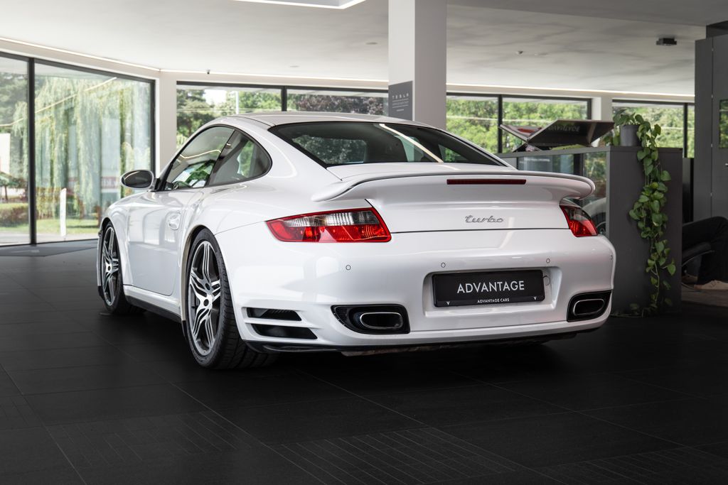 porsche-911-997-1-turbo-bose-vyhrivana-sedadla - 3