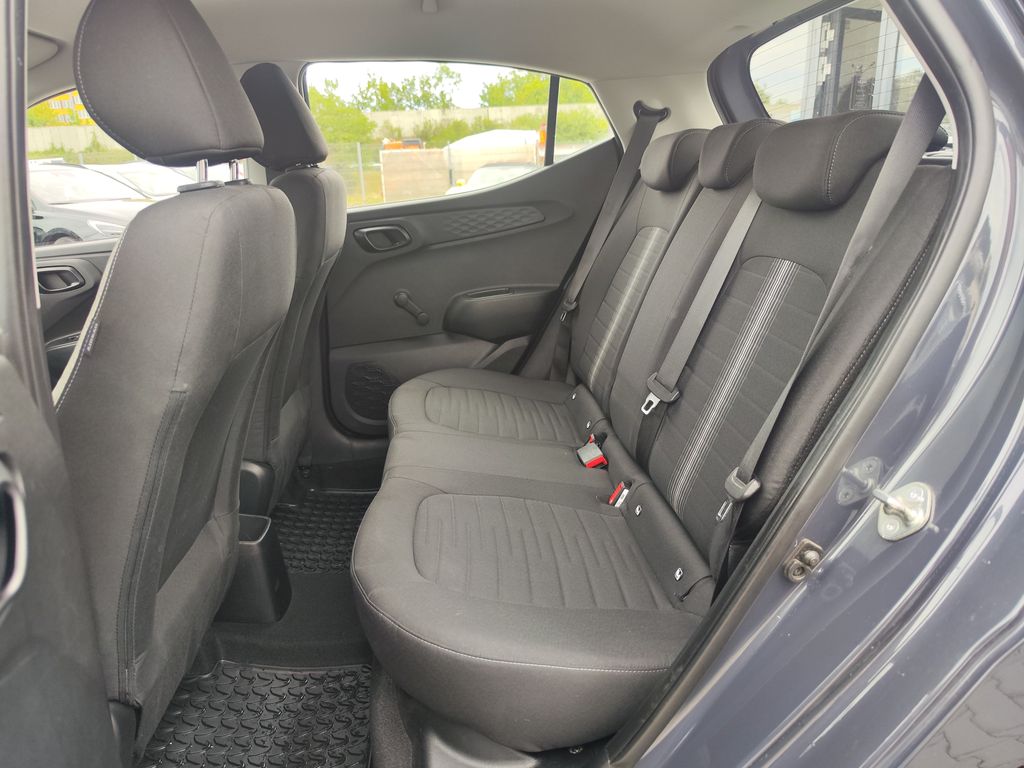hyundai-i10-1-0i-49kw-comfort-club - 9