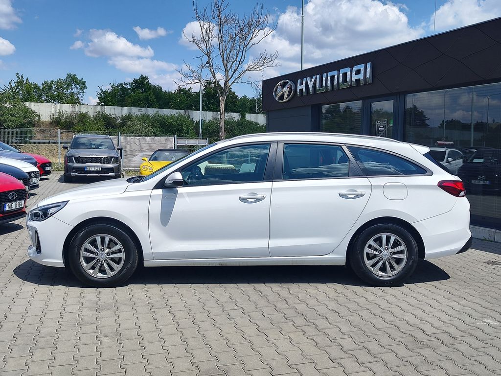 hyundai-i30-1-0-t-gdi-88kw-trikolor-komfor - 7