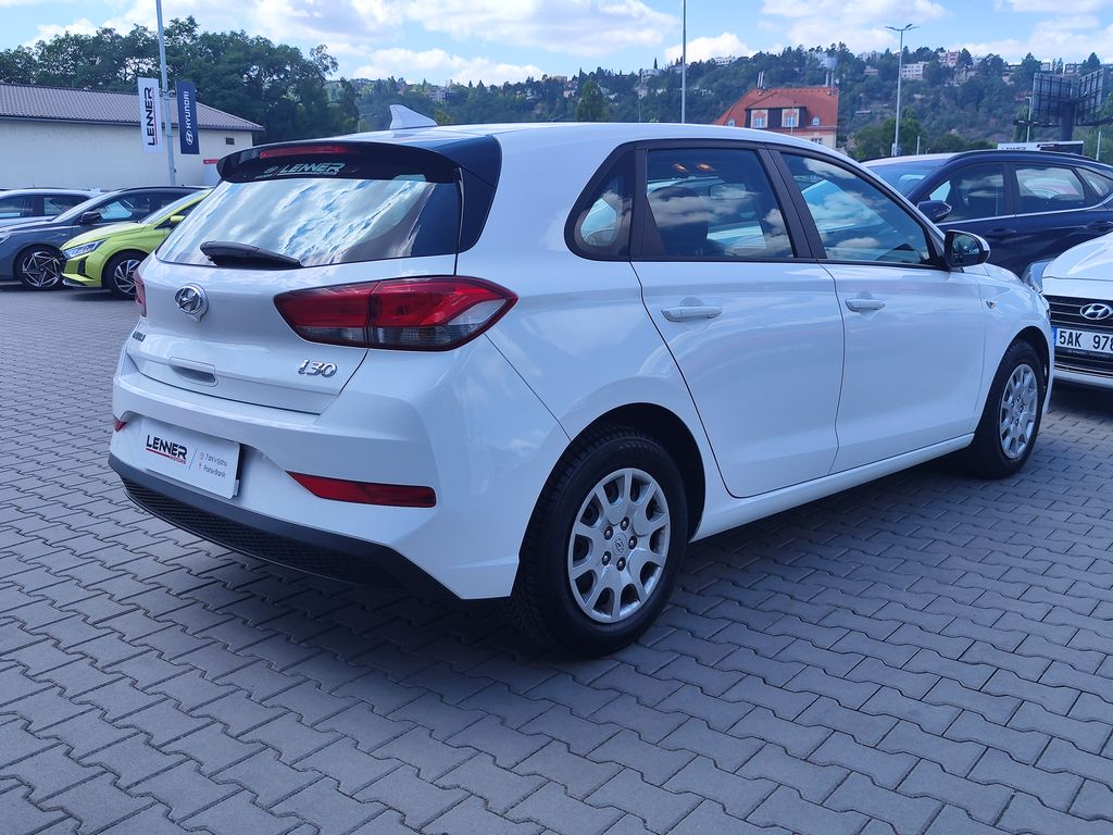 hyundai-i30-1-5i-81kw-start-plus - 4