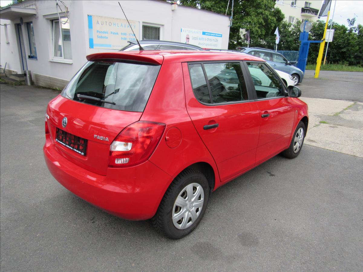 skoda-fabia-1-2-i-44kw-active - 5