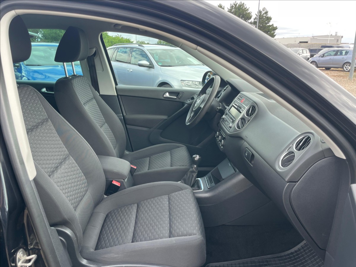 volkswagen-tiguan-2-0-tdi-4x4 - 9