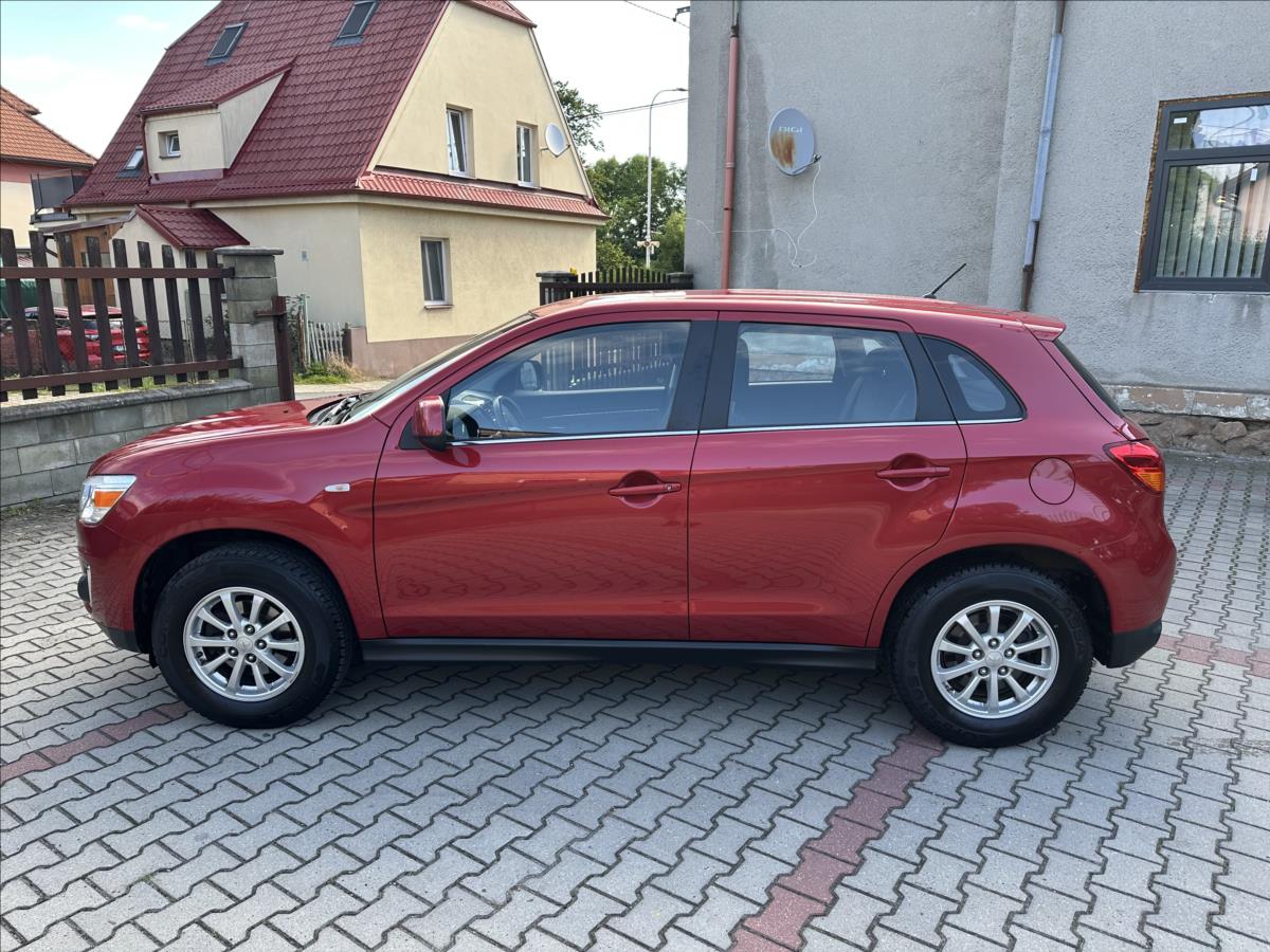 mitsubishi-asx-1-6-po-1-majiteli-top-stav - 7