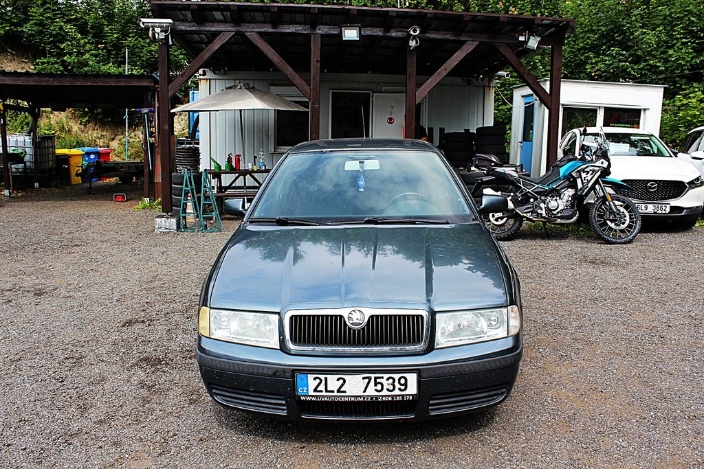 skoda-octavia-1-6-mpi-klima - 1