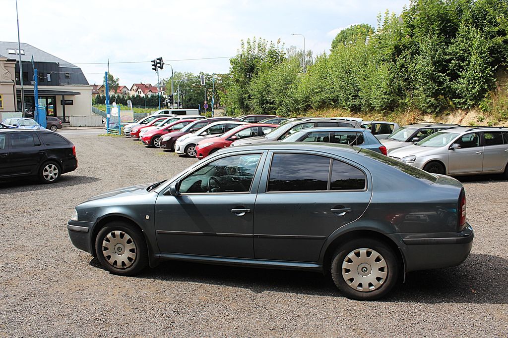 skoda-octavia-1-6-mpi-klima - 7