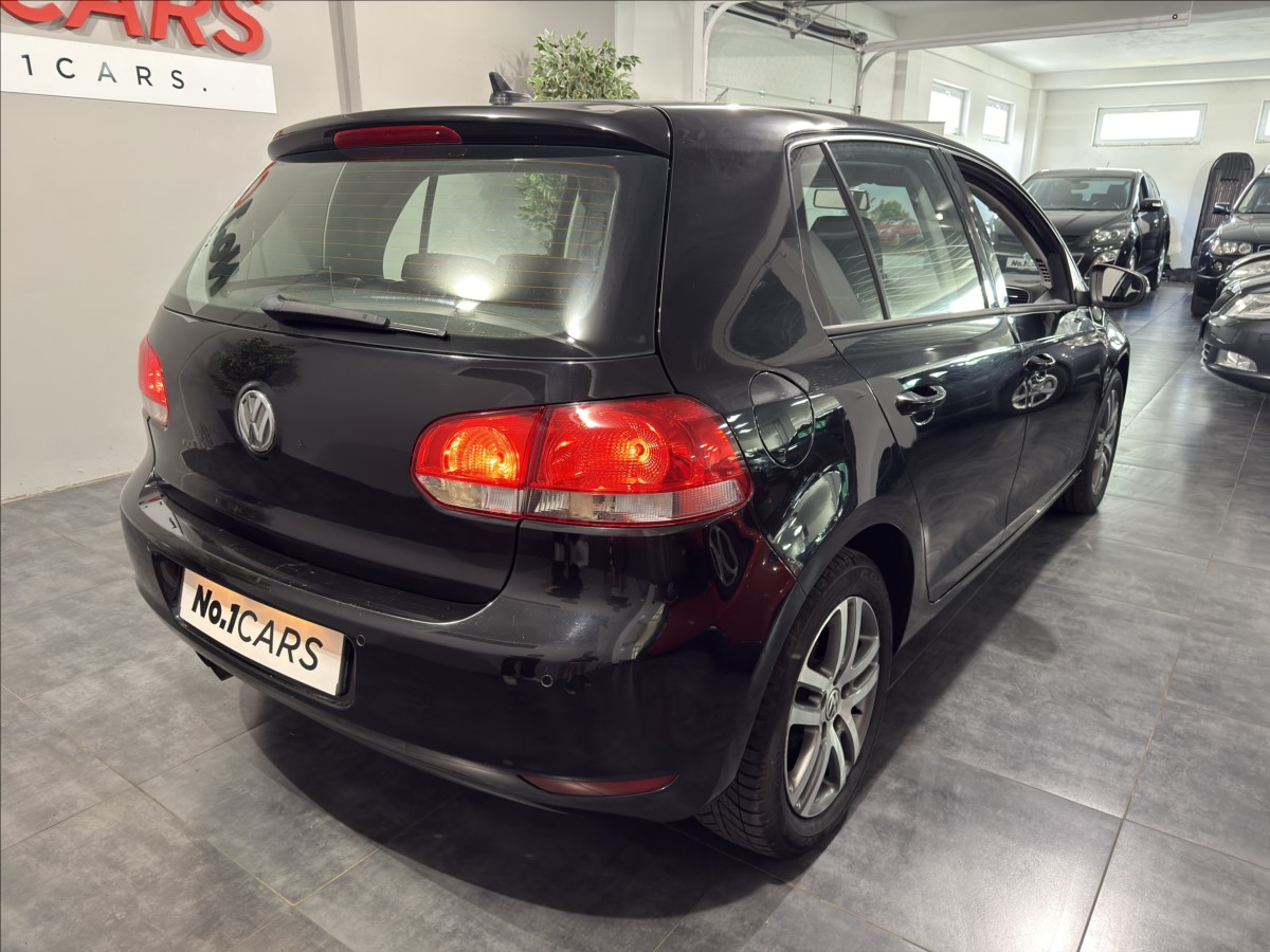 volkswagen-golf-1-4-tsi-90-kw-cidla-vyhrev - 4