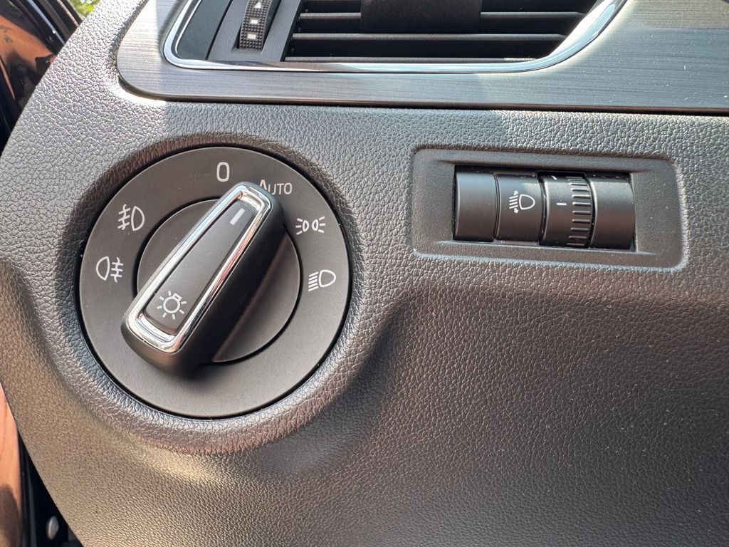 skoda-rapid-spb-1-0-tsi-dsg-style - 7